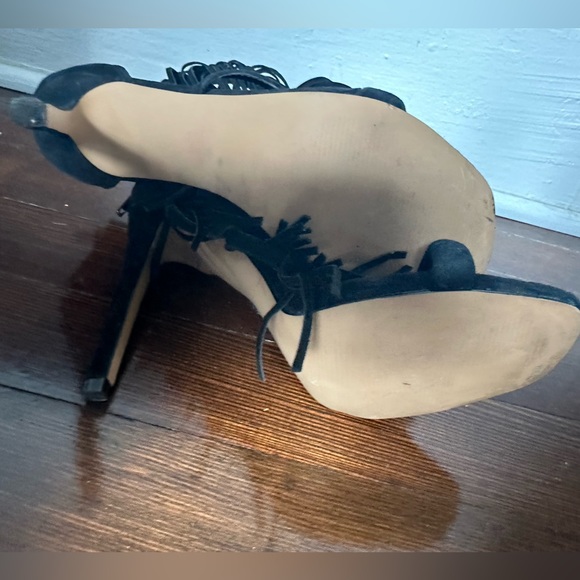 Steve Madden Fringly Black Heels - size 8 - Picture 6 of 7